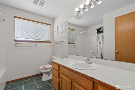 6213 23rd Street NE Tacoma WA 98422