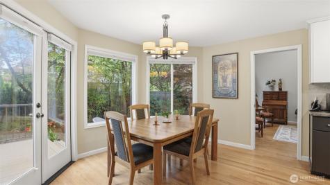 25812 SE 41st Street Sammamish WA 98029