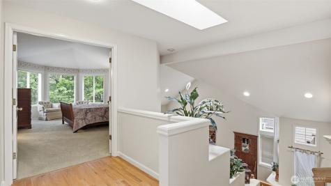 25812 SE 41st Street Sammamish WA 98029