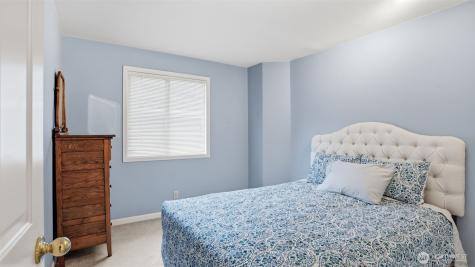 25812 SE 41st Street Sammamish WA 98029