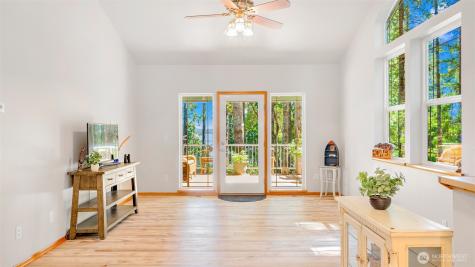 250 E Crest Lane Grapeview WA 98546