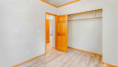 250 E Crest Lane Grapeview WA 98546