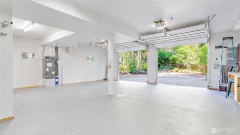250 E Crest Lane Grapeview WA 98546