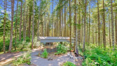 250 E Crest Lane Grapeview WA 98546