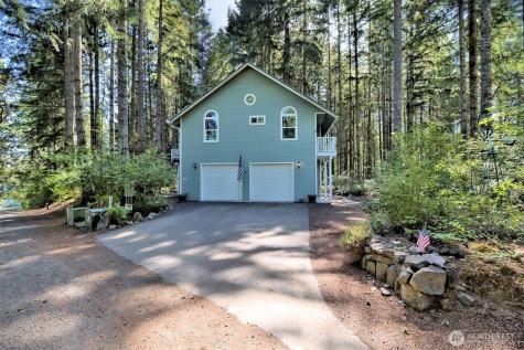 250 E Crest Lane Grapeview WA 98546