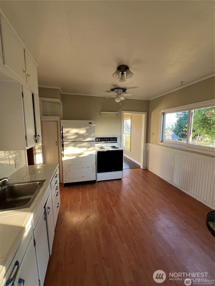 1303 Mount Brynion Street Kelso WA 98626