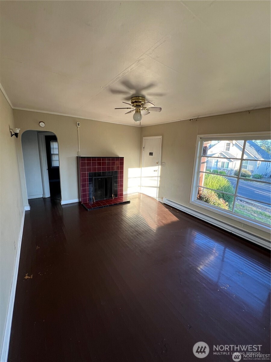 1303 Mount Brynion Street Kelso WA 98626