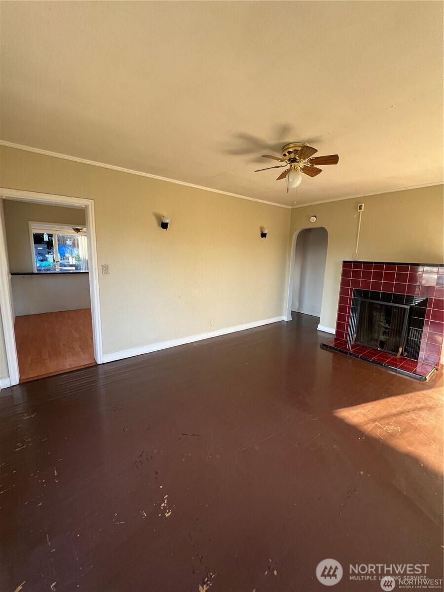 1303 Mount Brynion Street Kelso WA 98626