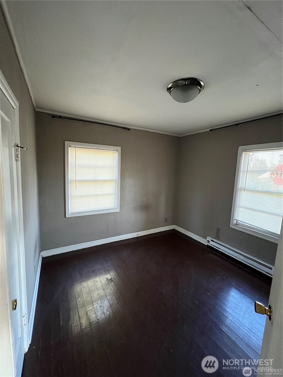 1303 Mount Brynion Street Kelso WA 98626