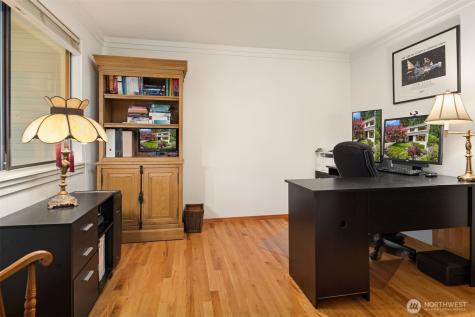 18520 NE 19th Place Bellevue WA 98008