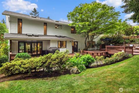 18520 NE 19th Place Bellevue WA 98008