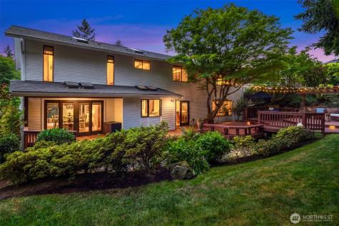 18520 NE 19th Place Bellevue WA 98008