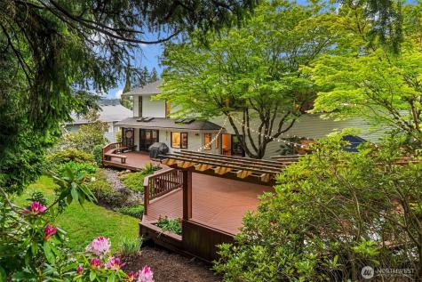18520 NE 19th Place Bellevue WA 98008