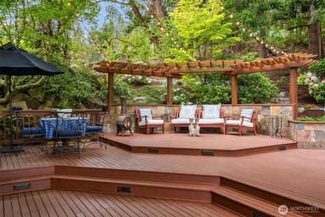 18520 NE 19th Place Bellevue WA 98008