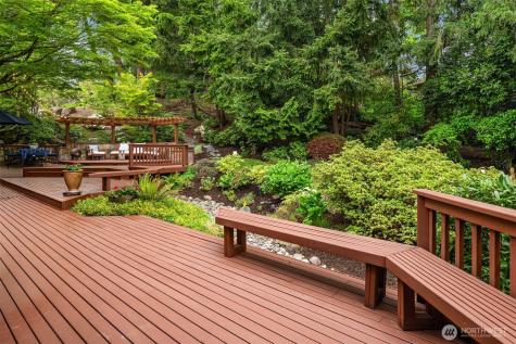 18520 NE 19th Place Bellevue WA 98008
