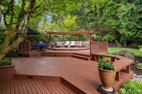 18520 NE 19th Place Bellevue WA 98008