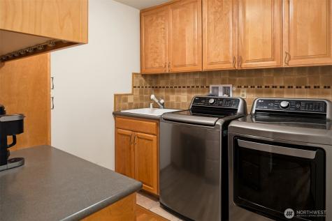 18520 NE 19th Place Bellevue WA 98008