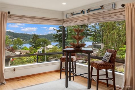 18520 NE 19th Place Bellevue WA 98008