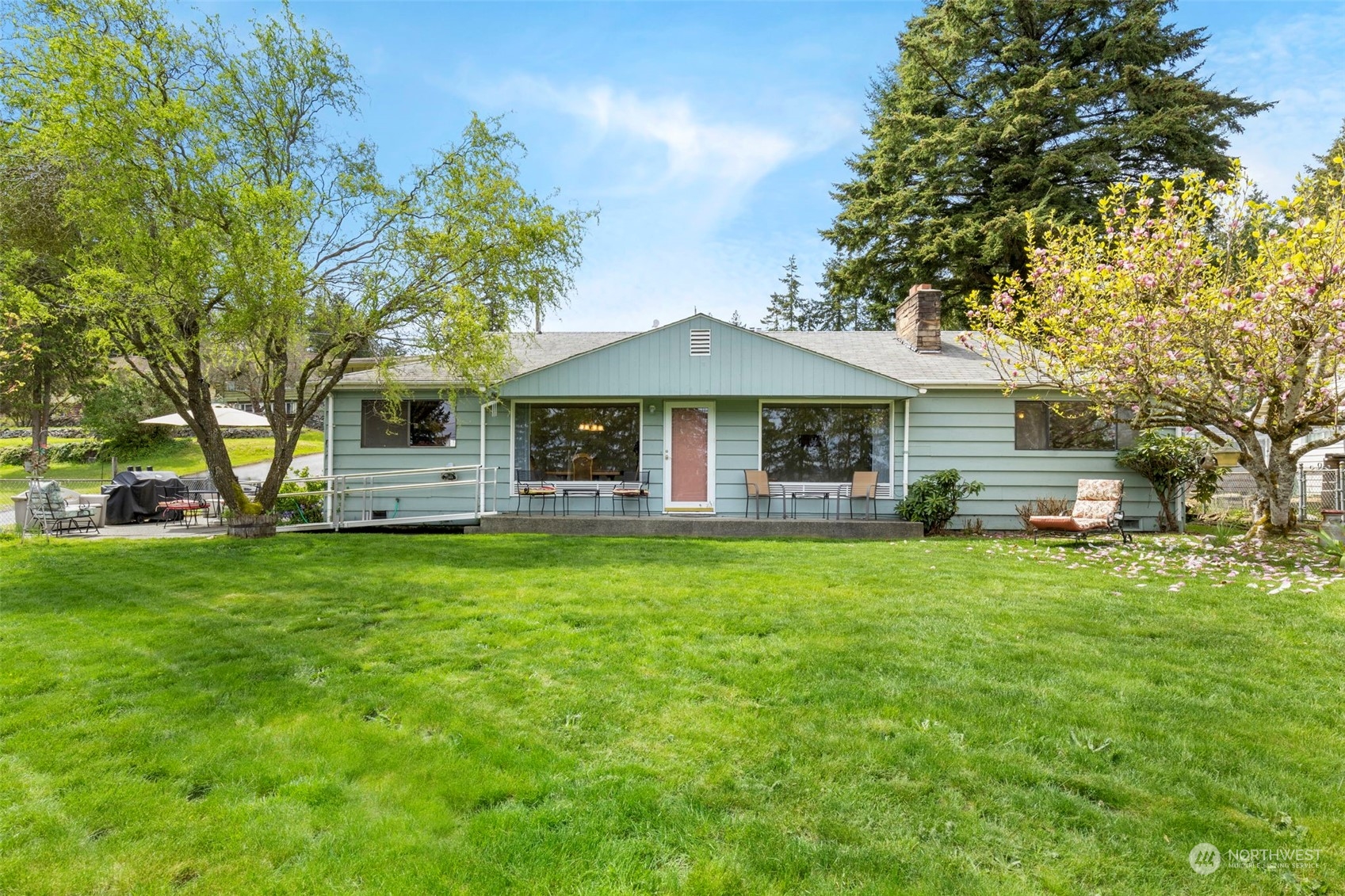 5669 Kitsap Way Bremerton WA 98312