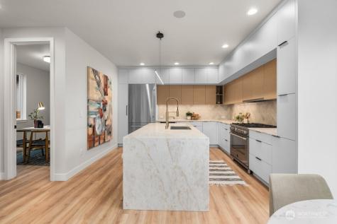 1506 6th Street W Kirkland WA 98033
