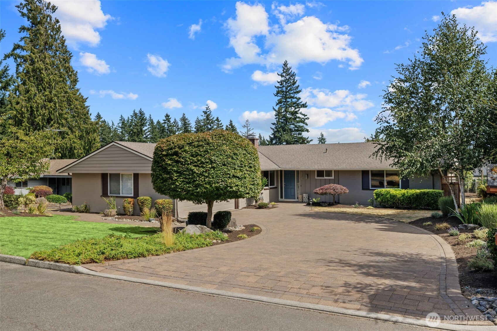 854 170th Place NE Bellevue WA 98008