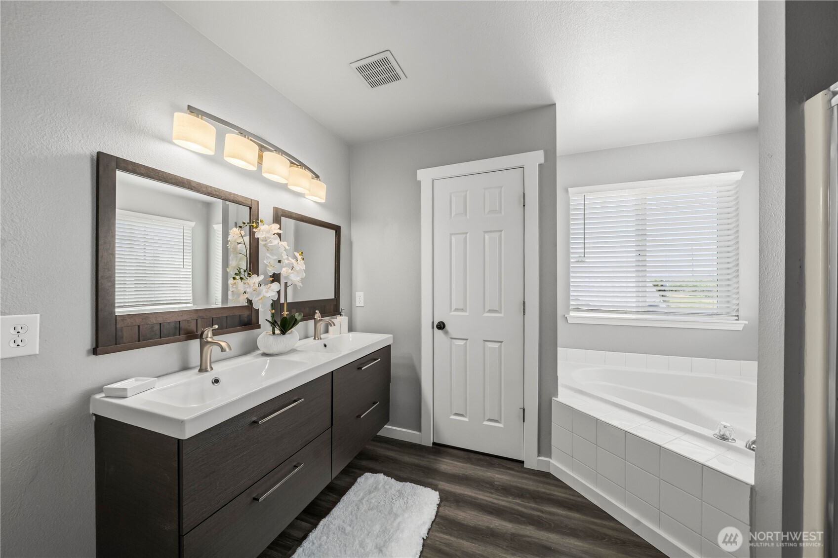 7249 Radius Loop SE Lacey WA 98513