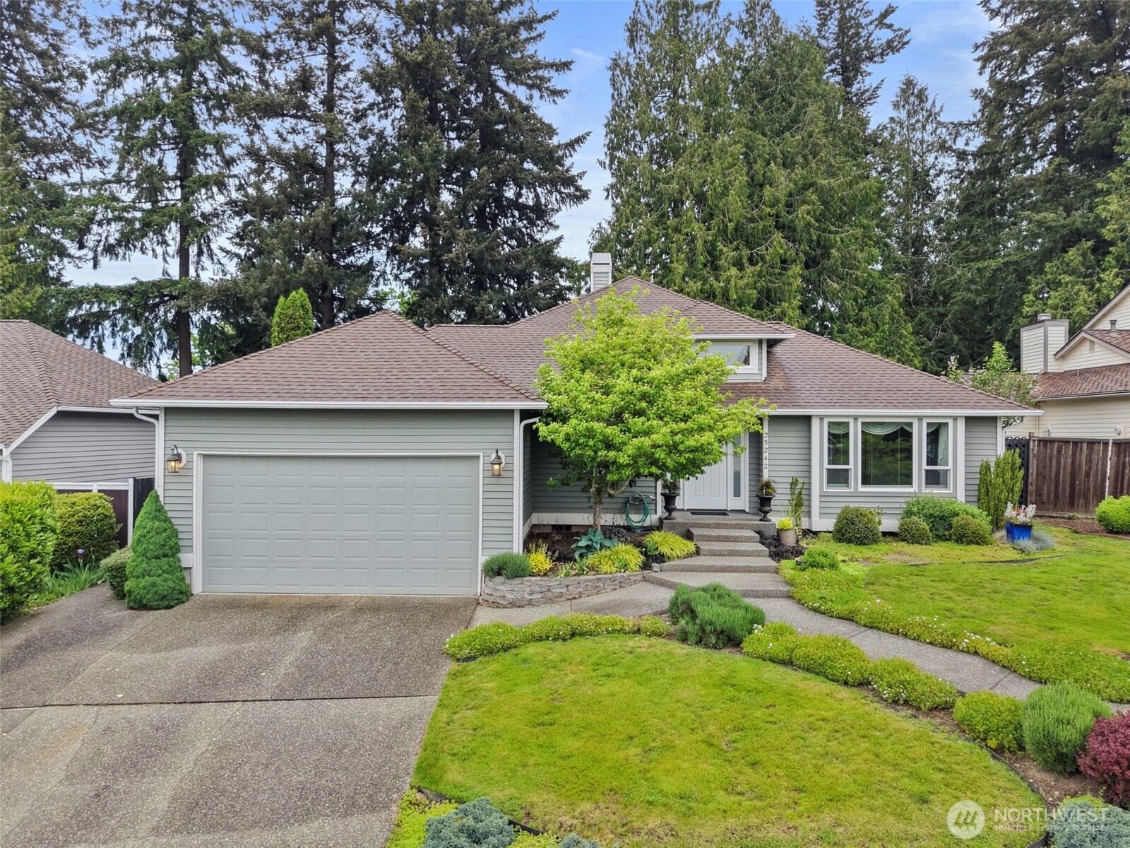 25242 Lake Wilderness Country Club Drive SE Maple Valley WA 98038