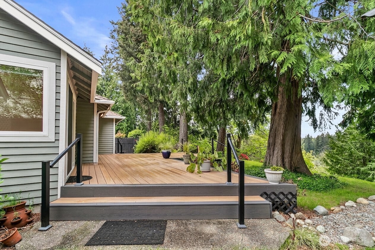25242 Lake Wilderness Country Club Drive SE Maple Valley WA 98038