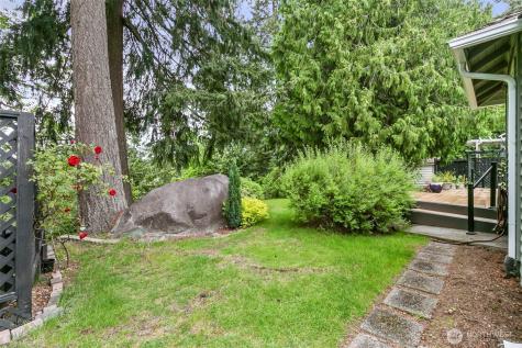 25242 Lake Wilderness Country Club Drive SE Maple Valley WA 98038