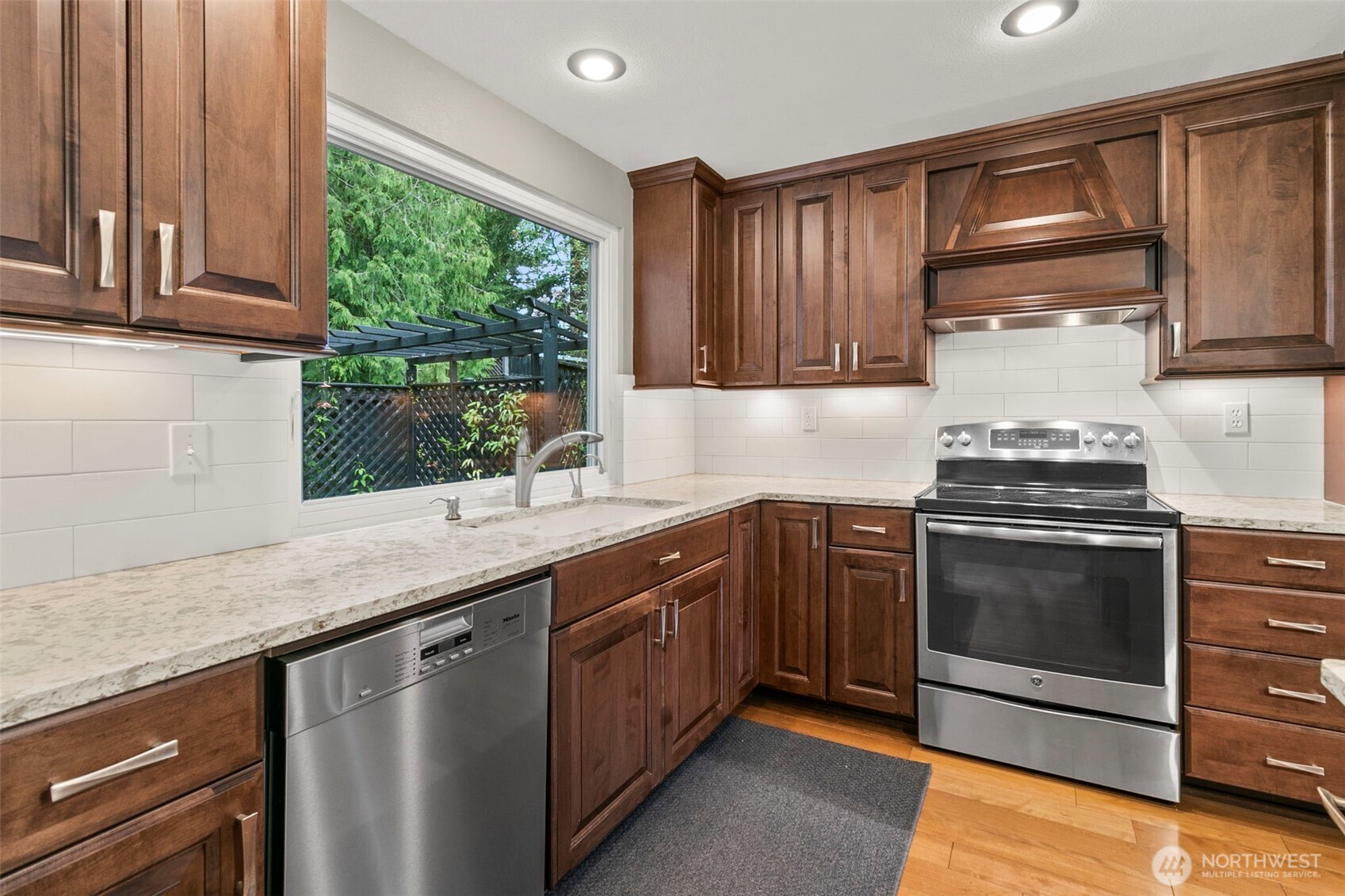 25242 Lake Wilderness Country Club Drive SE Maple Valley WA 98038
