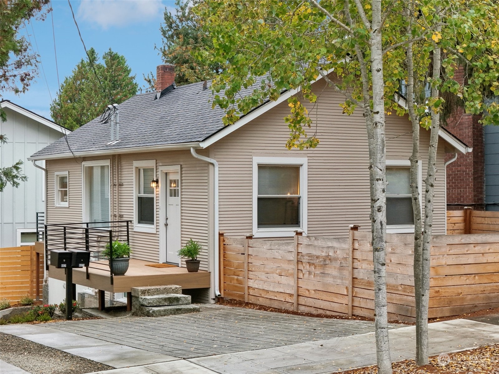 6023 28th Avenue NE Seattle WA 98115