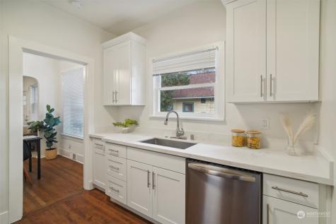 6023 28th Avenue NE Seattle WA 98115