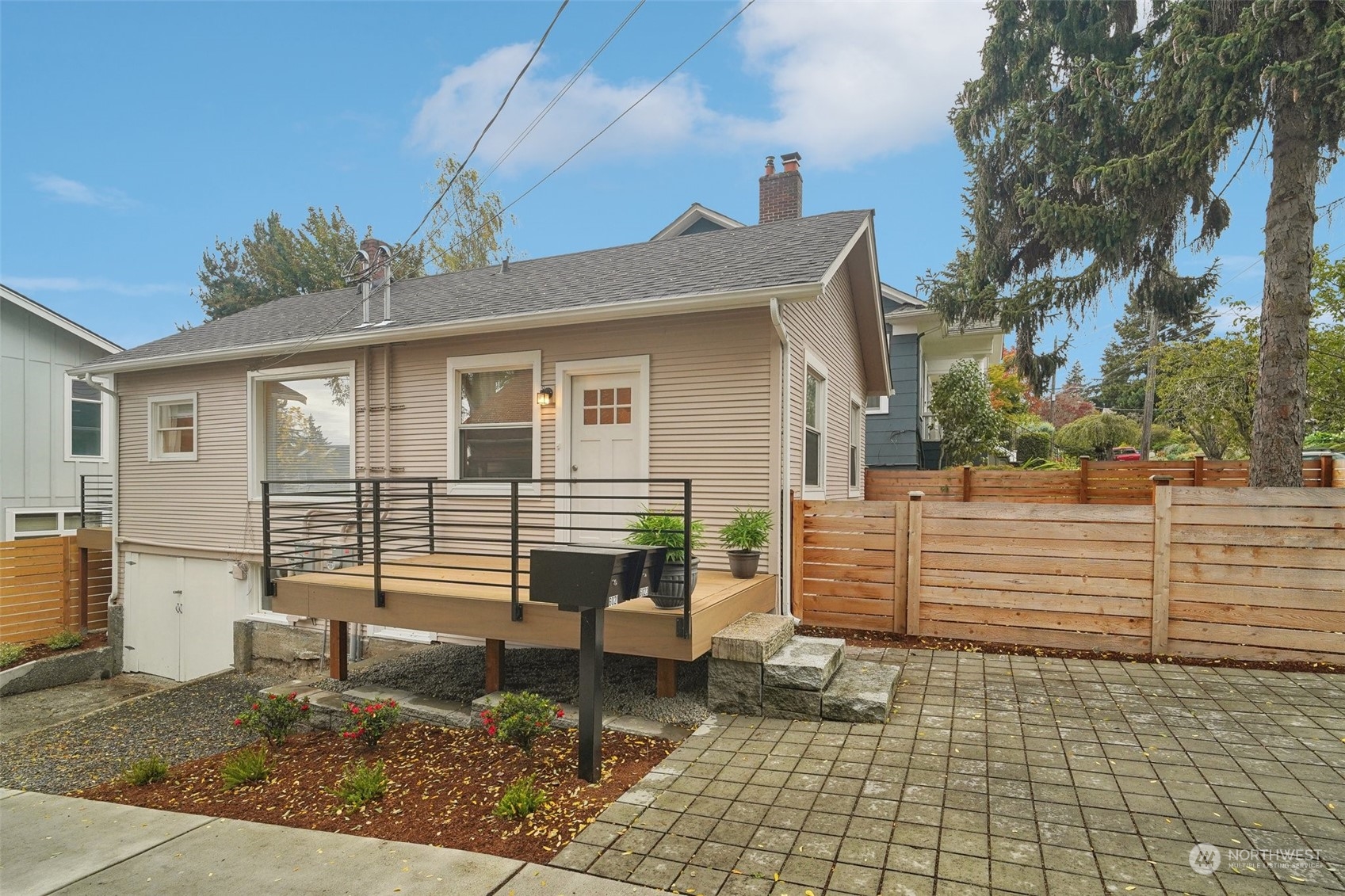 6023 28th Avenue NE Seattle WA 98115
