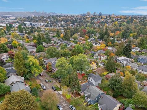 6023 28th Avenue NE Seattle WA 98115