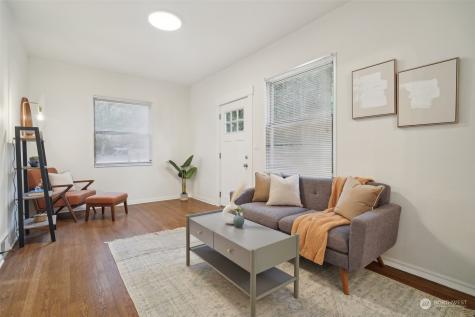 6023 28th Avenue NE Seattle WA 98115