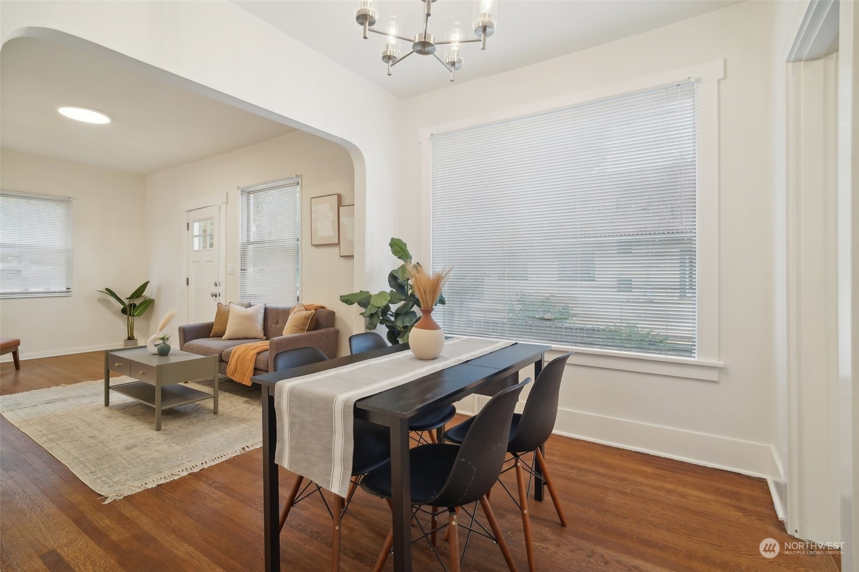 6023 28th Avenue NE Seattle WA 98115