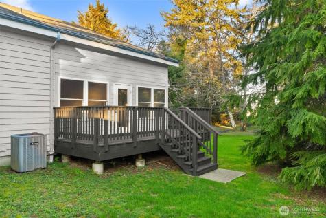 301 E Lila Westport WA 98595