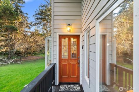 301 E Lila Westport WA 98595