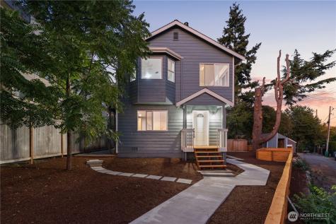 4812 33RD Seattle WA 98105