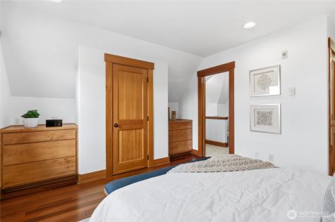 4418 Eastern Avenue N Seattle WA 98103