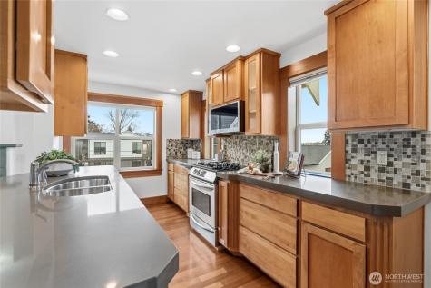 4418 Eastern Avenue N Seattle WA 98103