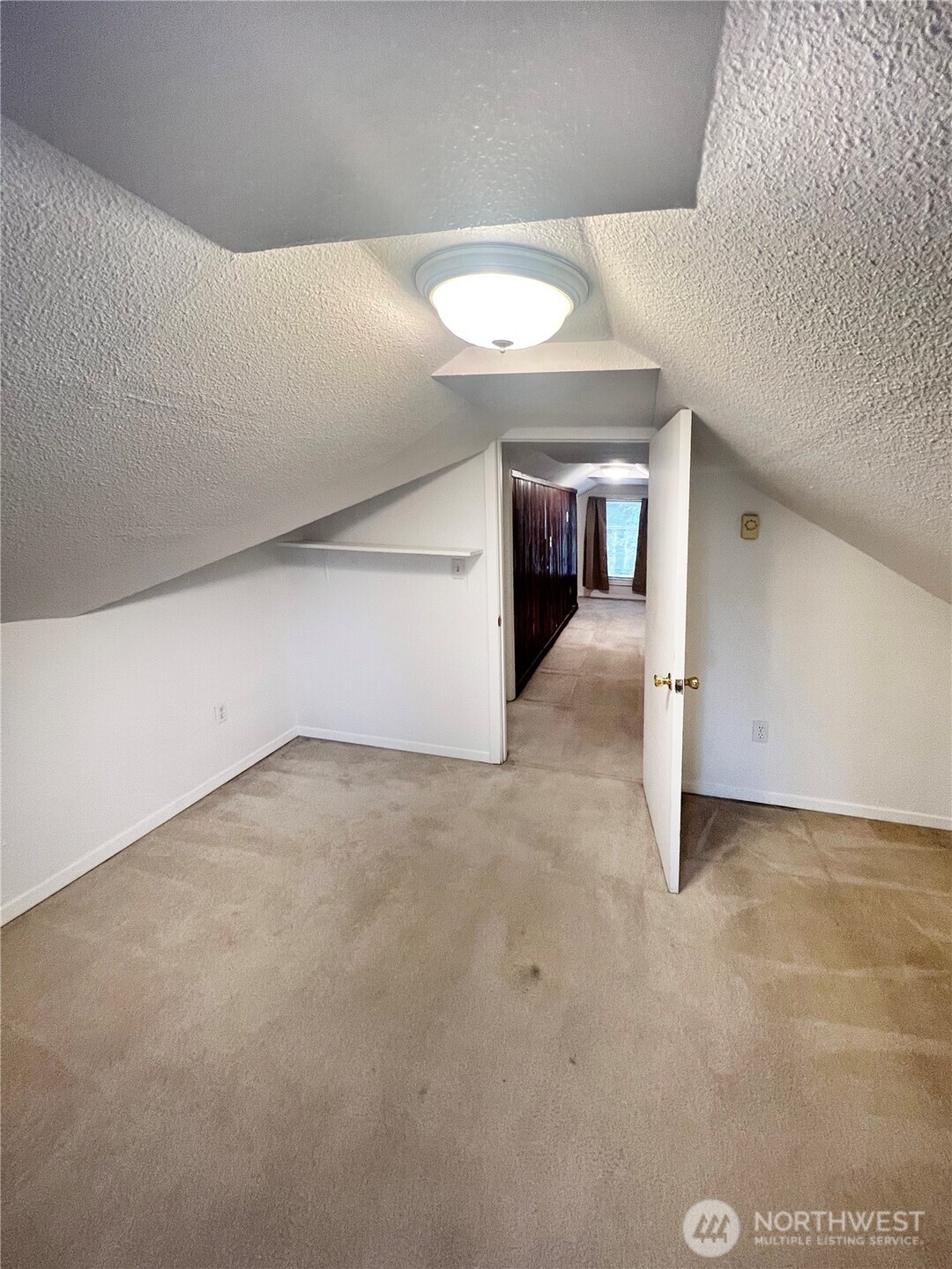 2814 Pioneer Way E Tacoma WA 98404