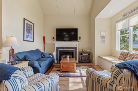 117 Barefoot Lane Oroville WA 98844