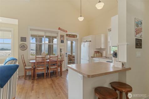 117 Barefoot Lane Oroville WA 98844