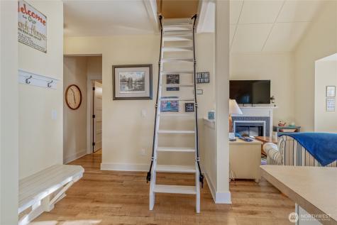 117 Barefoot Lane Oroville WA 98844