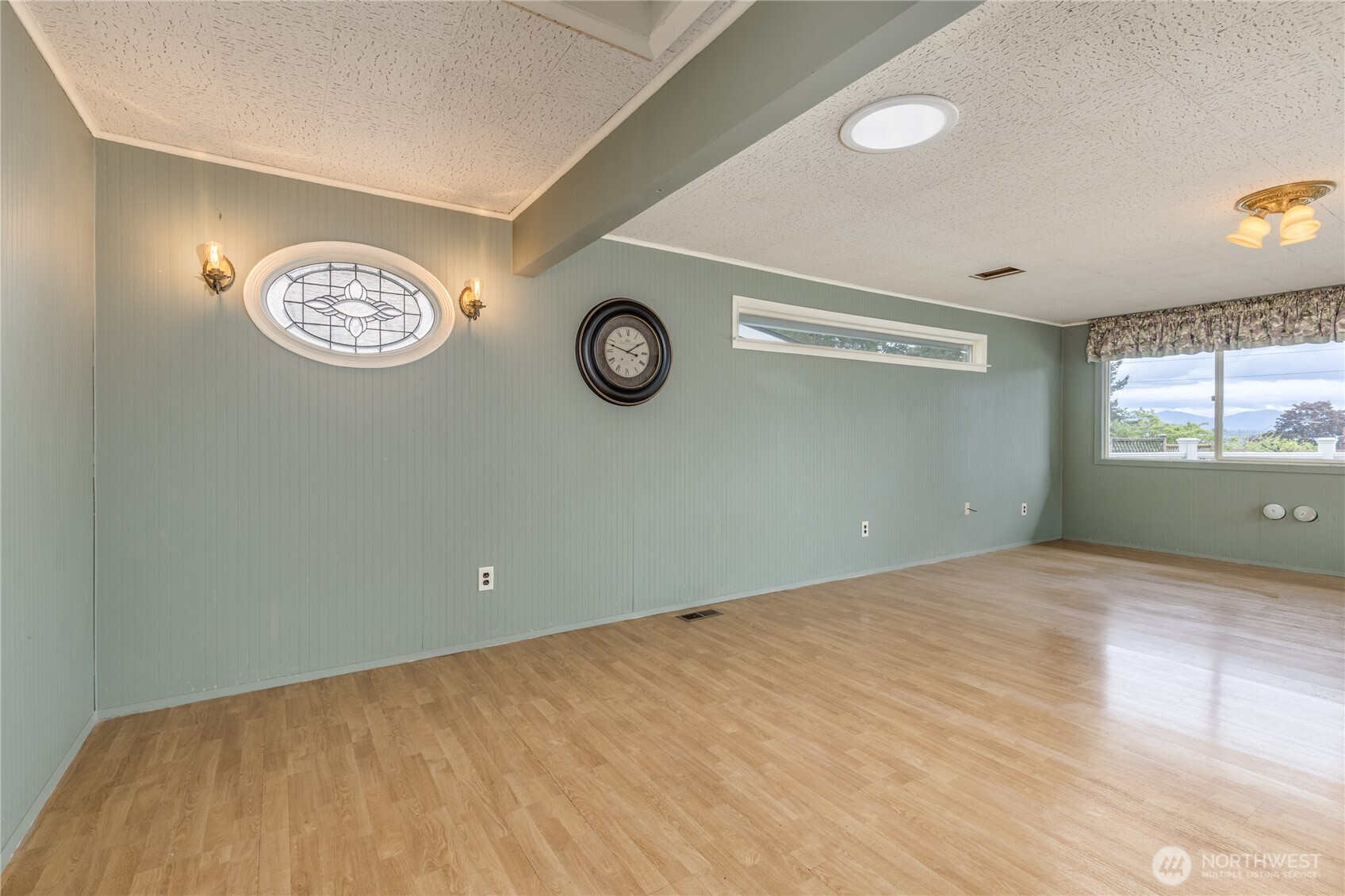 17946 48th Avenue S Seatac WA 98188