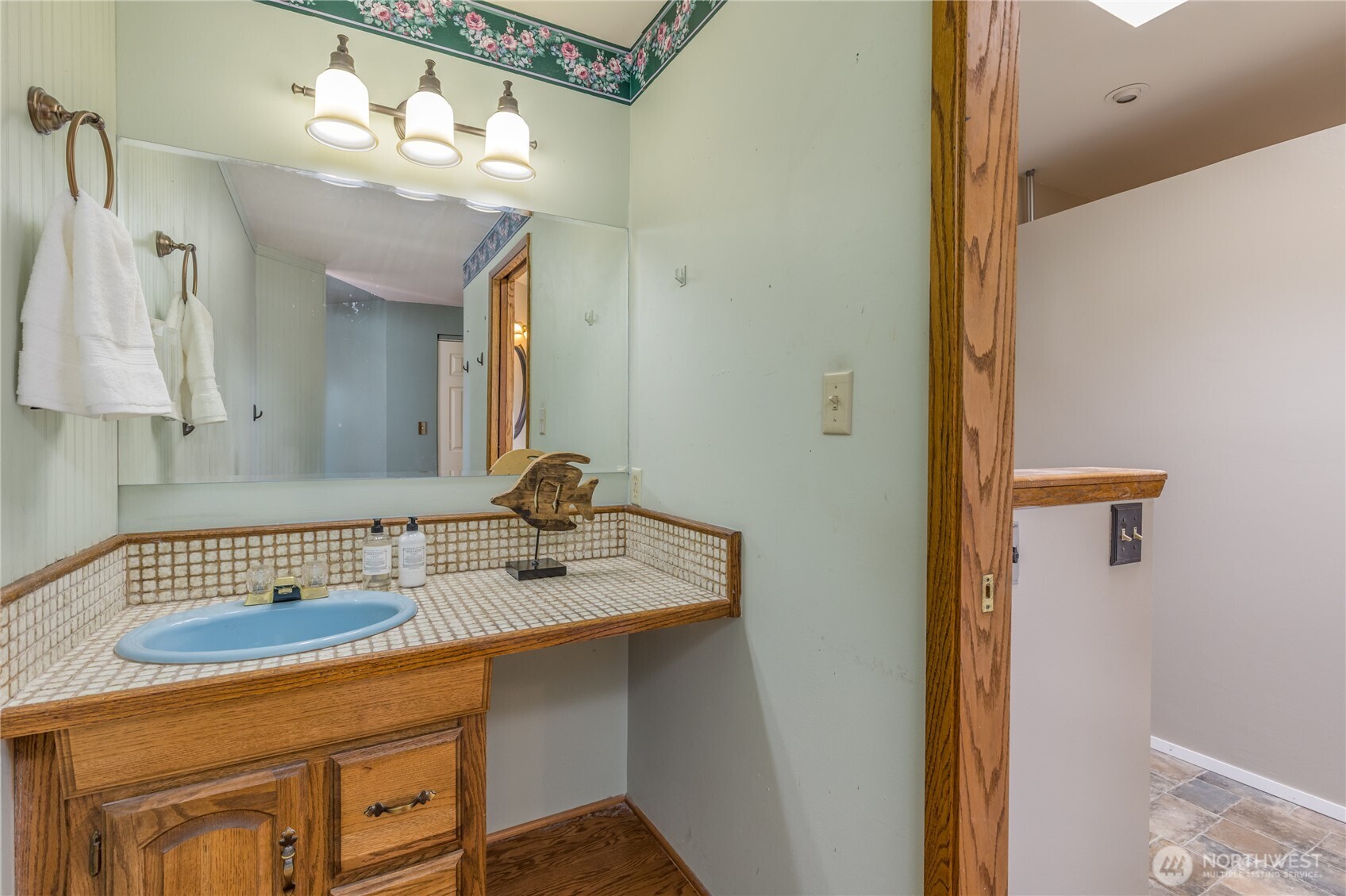 17946 48th Avenue S Seatac WA 98188