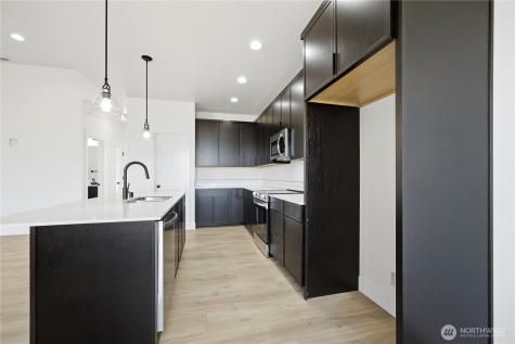 1134 E Mount Hood Street Othello WA 99344
