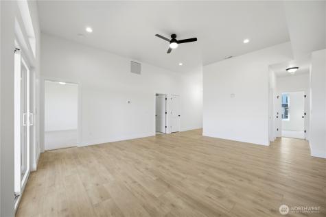 1134 E Mount Hood Street Othello WA 99344