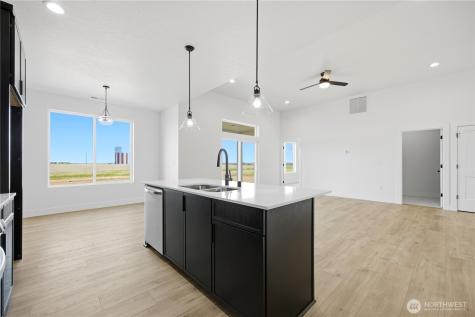 1134 E Mount Hood Street Othello WA 99344